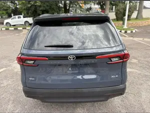 Toyota Grand Highlander XLE AWD 2024 Blue