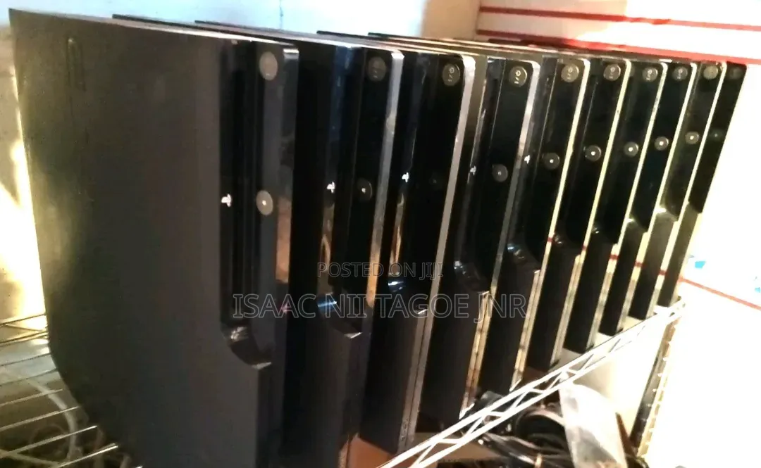 Ps3 With 10 Games.