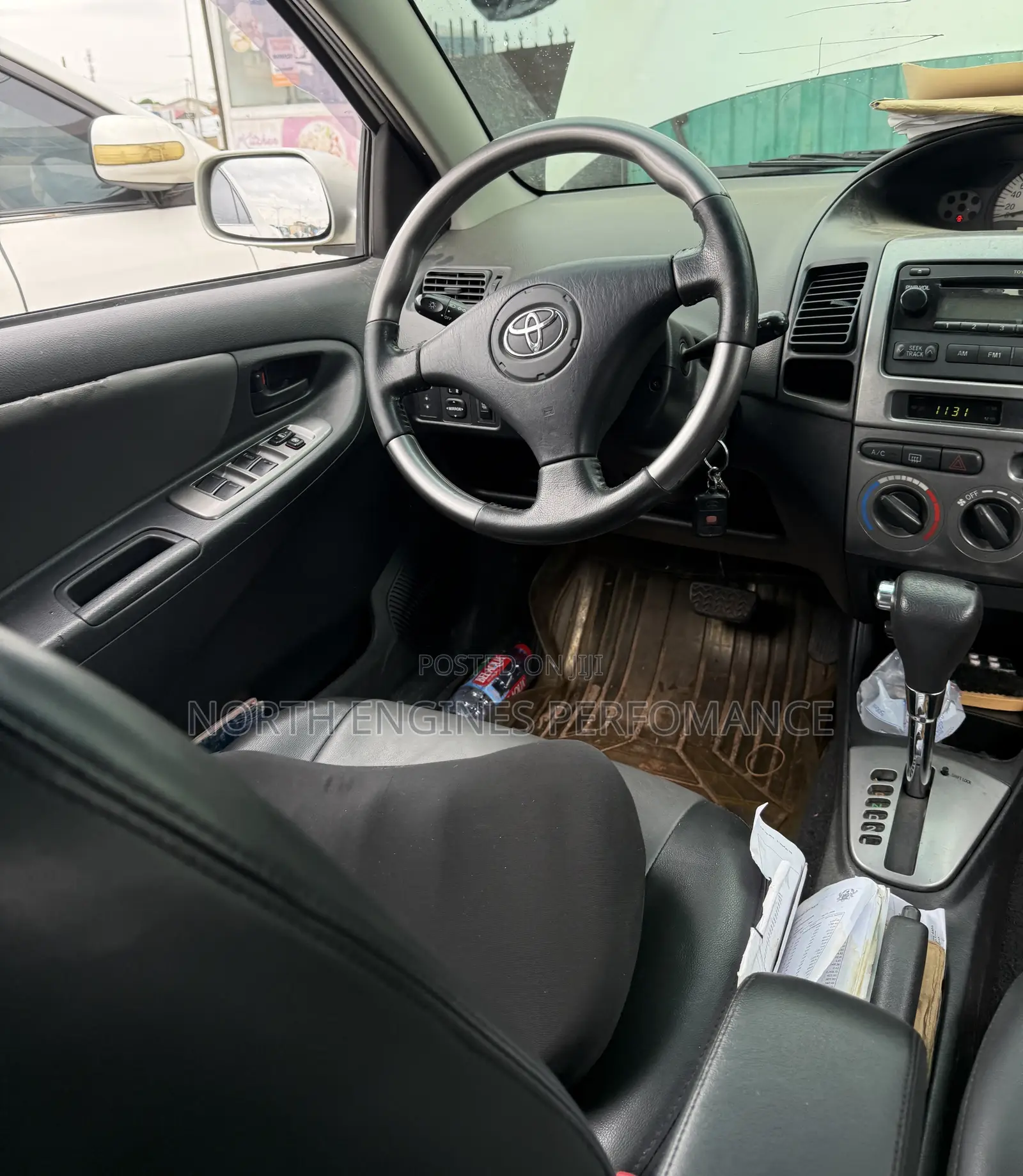 Toyota Yaris 2010 Silver