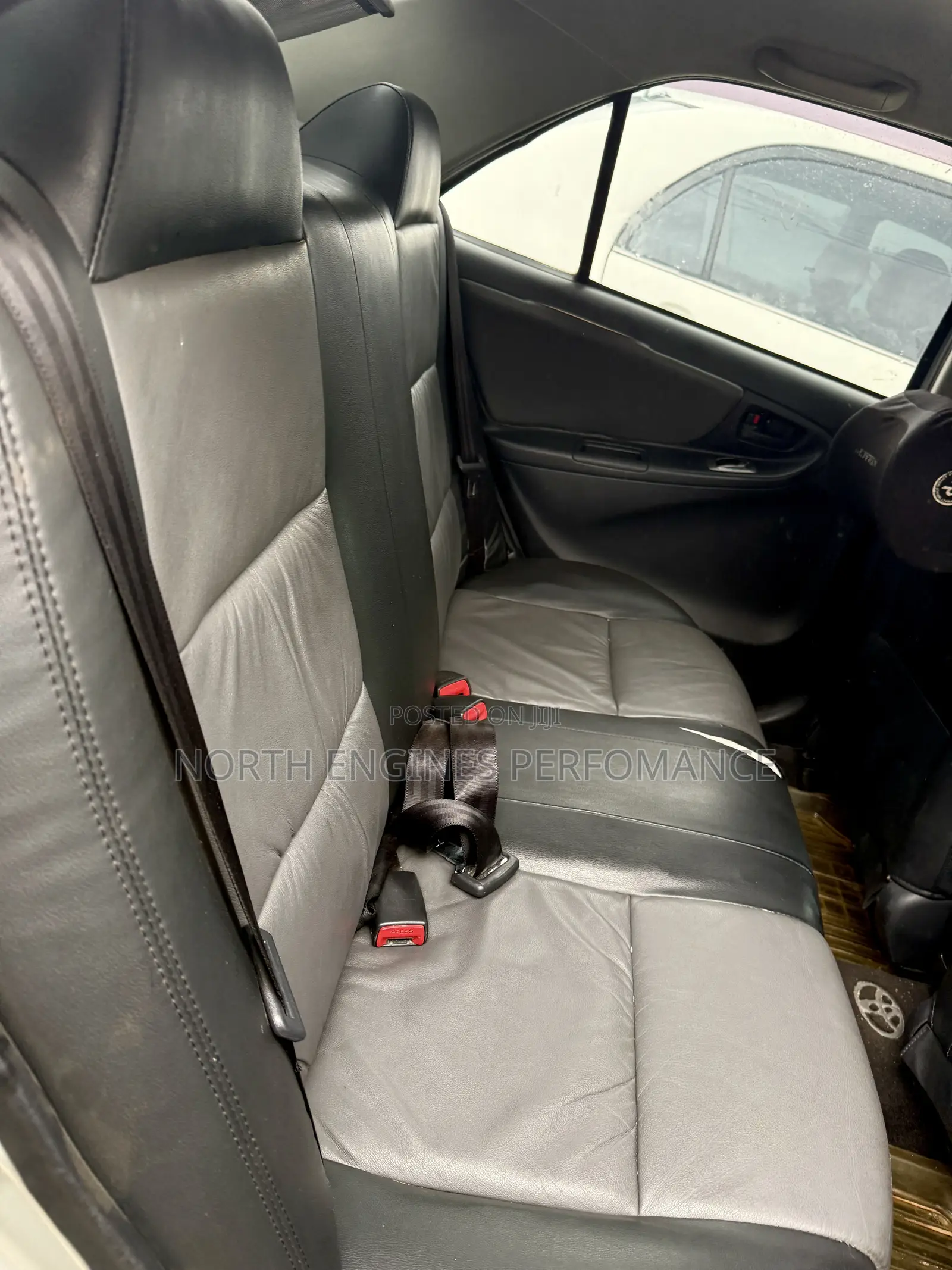 Toyota Yaris 2010 Silver