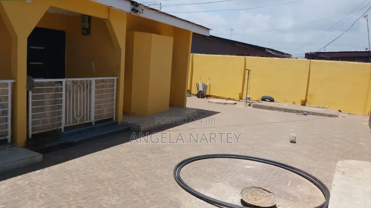 3bdrm House in Spintex, Accra Metropolitan for sale