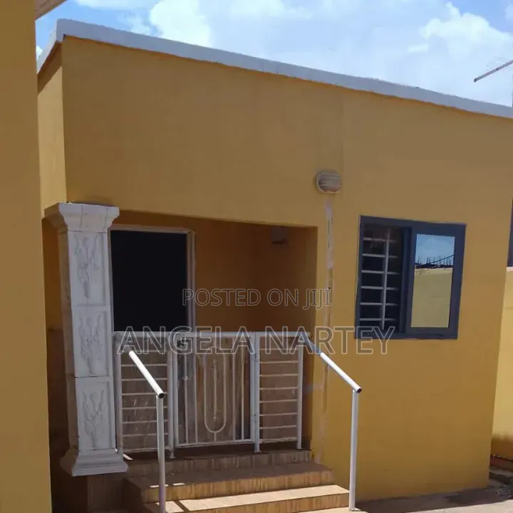 3bdrm House in Spintex, Accra Metropolitan for sale