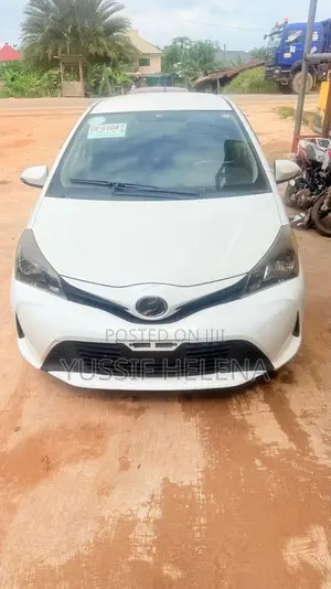 Toyota Vitz 1.3 AWD 3dr 2016 White