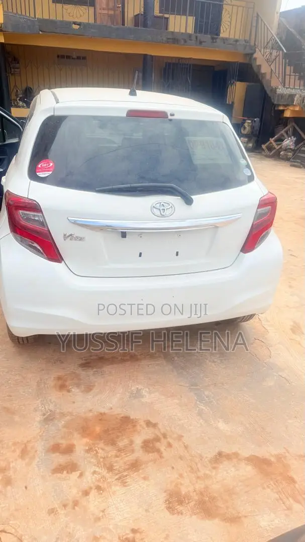 Toyota Vitz 1.3 AWD 3dr 2016 White