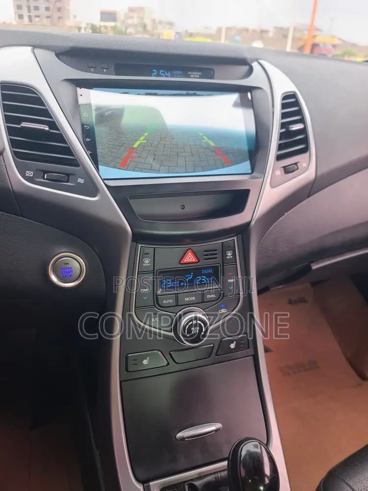 Hyundai Avante 2015 White