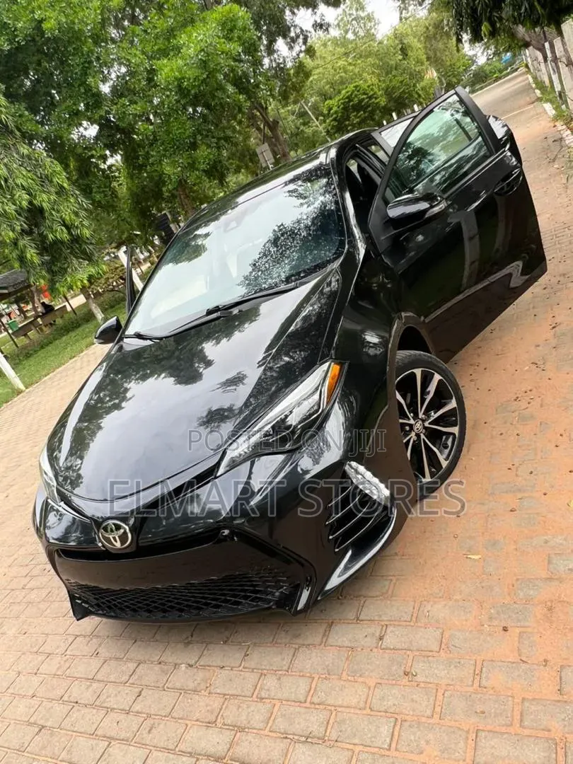 Toyota Corolla 2019 Black