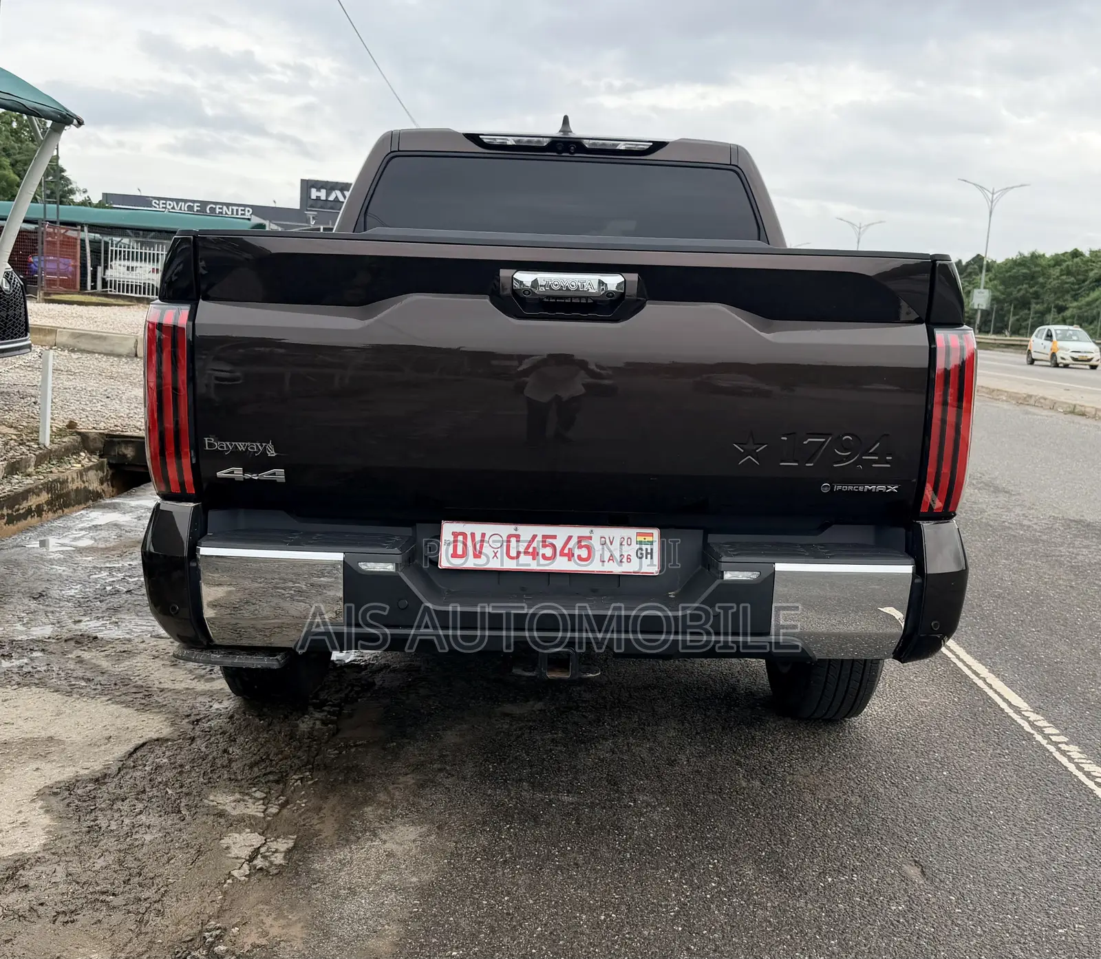 Toyota Tundra 1794 Edition CrewMax 4WD SB w/5.5' Bed (Hybrid) 2025