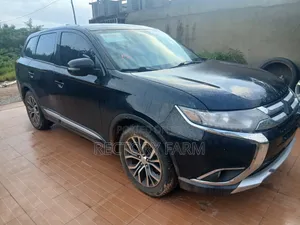 Mitsubishi Outlander 2018 Black