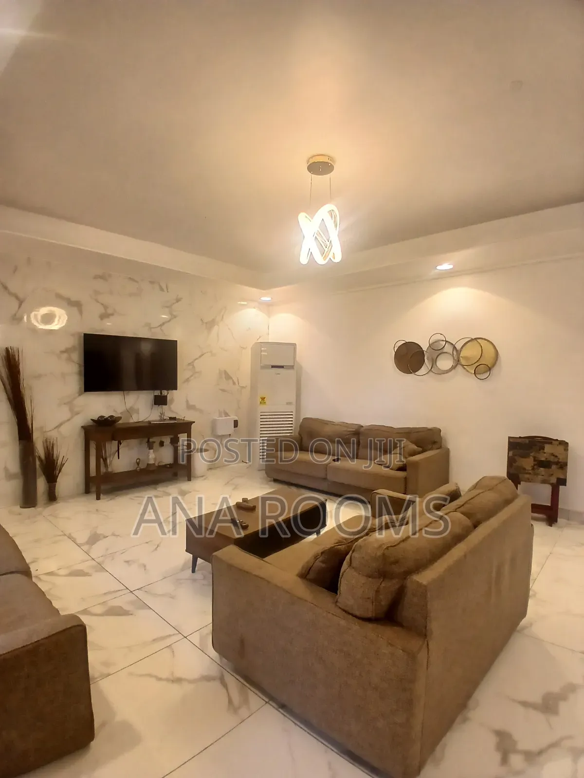 Furnished 5bdrm Mansion in Community 11, Tema Metropolitan for sale