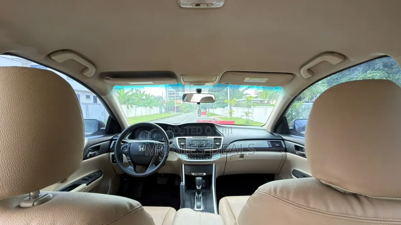 Honda Accord LX 4dr Sedan (2.4L 4cyl 6M) 2014 Off white