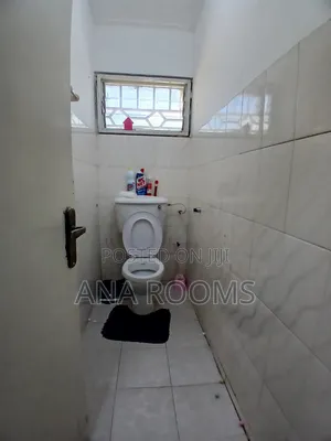2bdrm House in Community 9, Tema Metropolitan for sale