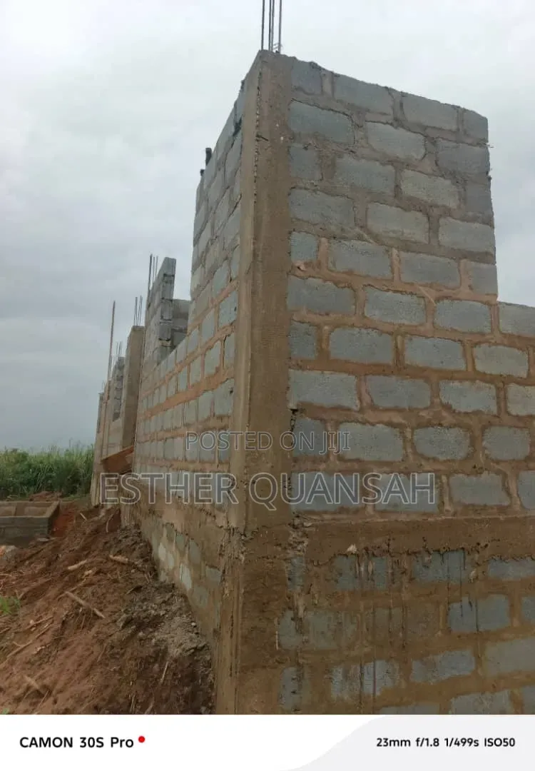 5bdrm House in Jesus Christ, Amasaman for sale