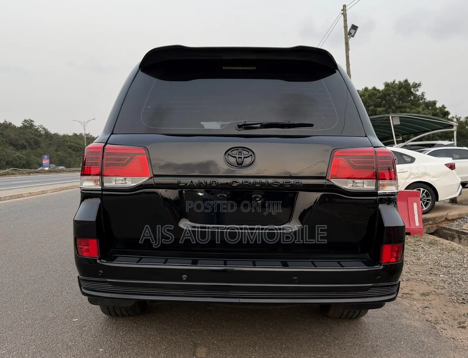 Toyota Land Cruiser 5.7 V8 GXR 2016 Black