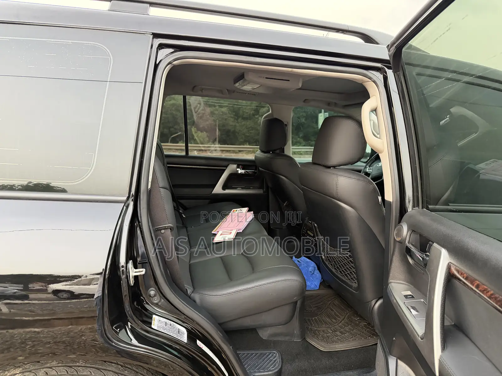 Toyota Land Cruiser 5.7 V8 GXR 2016 Black