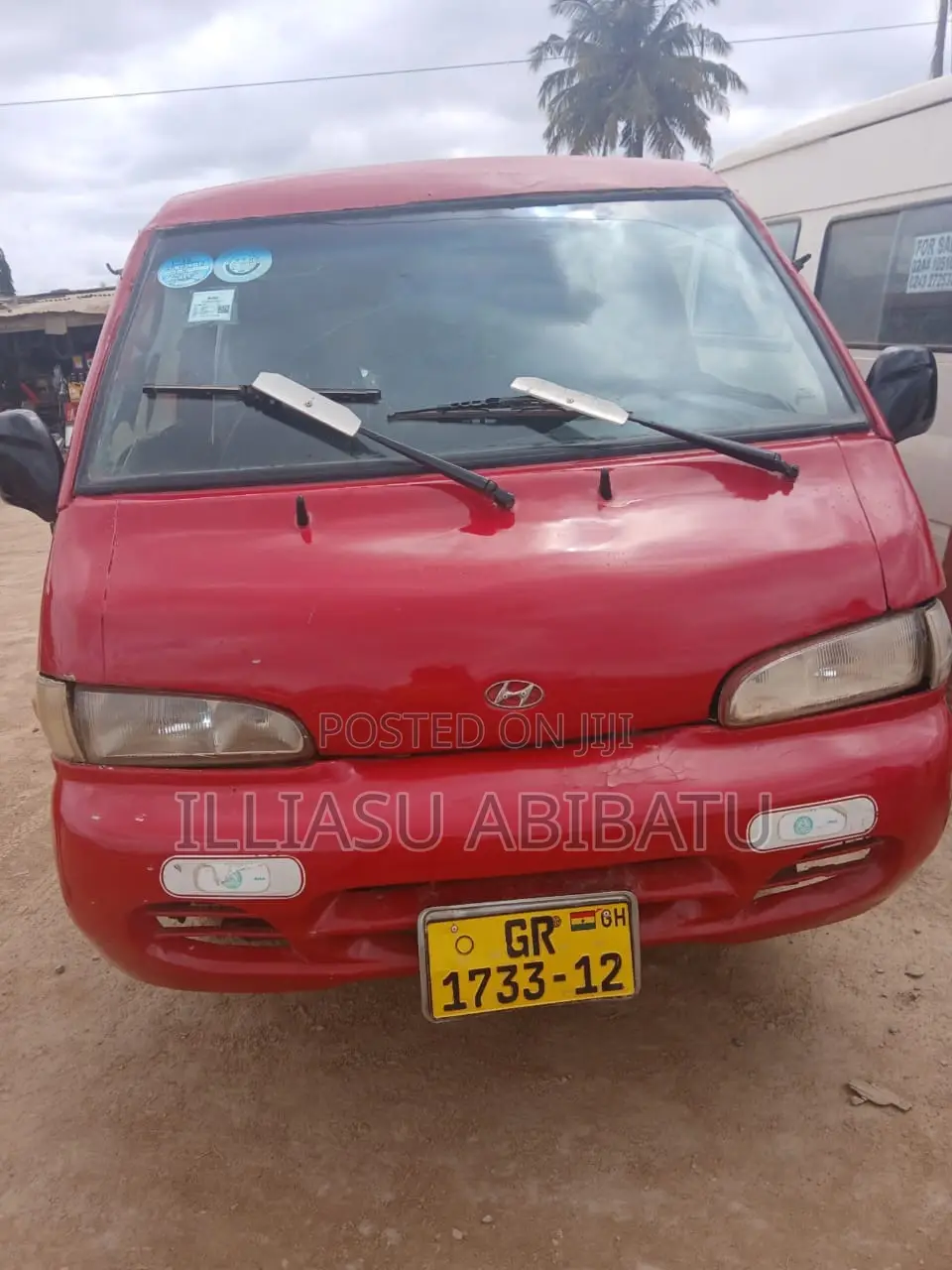 Hyundai H-100 2000 Red