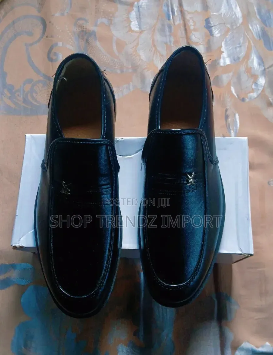 Men Black Shoe