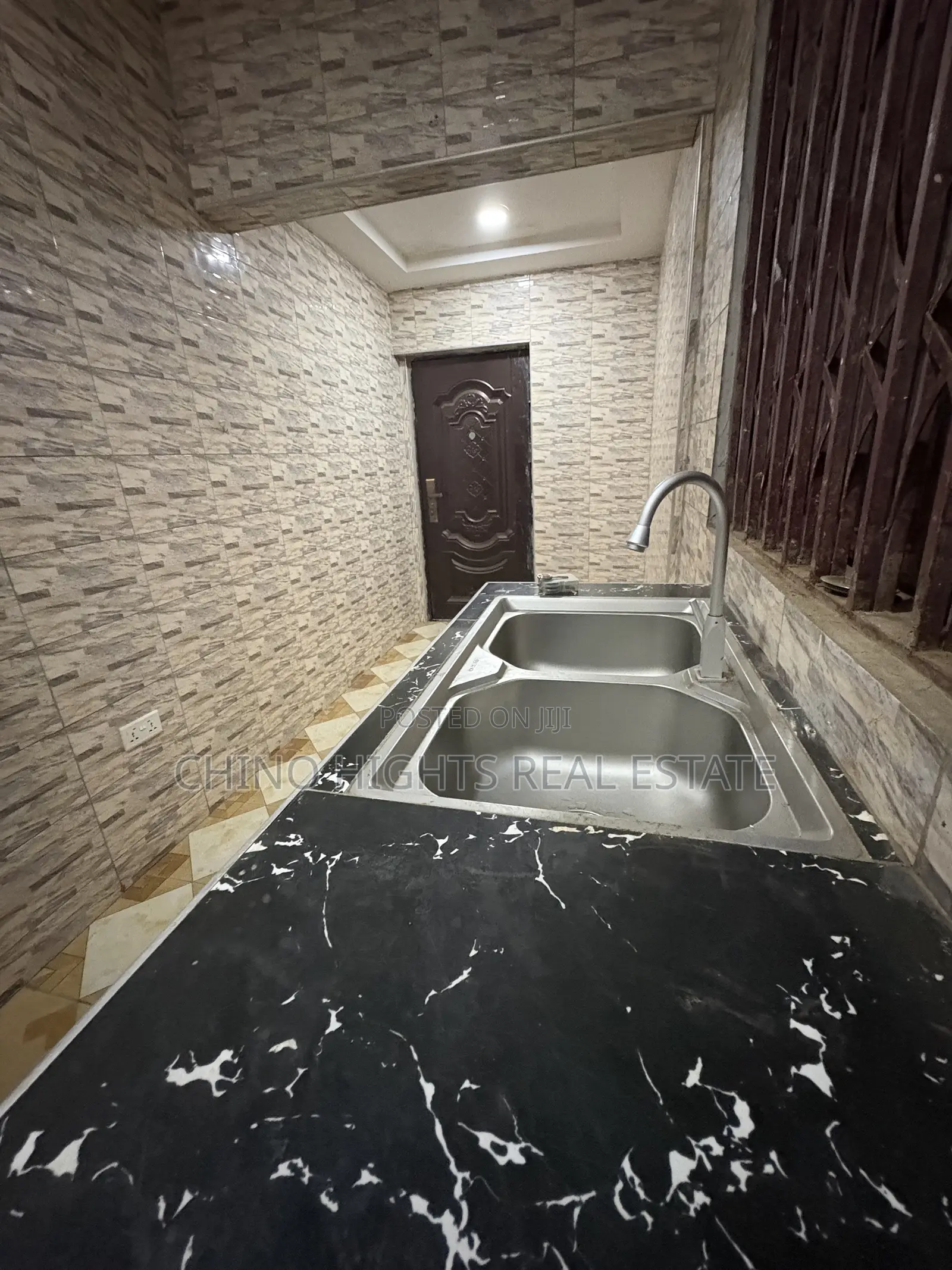 1bdrm Apartment in Us, Tema Metropolitan for rent