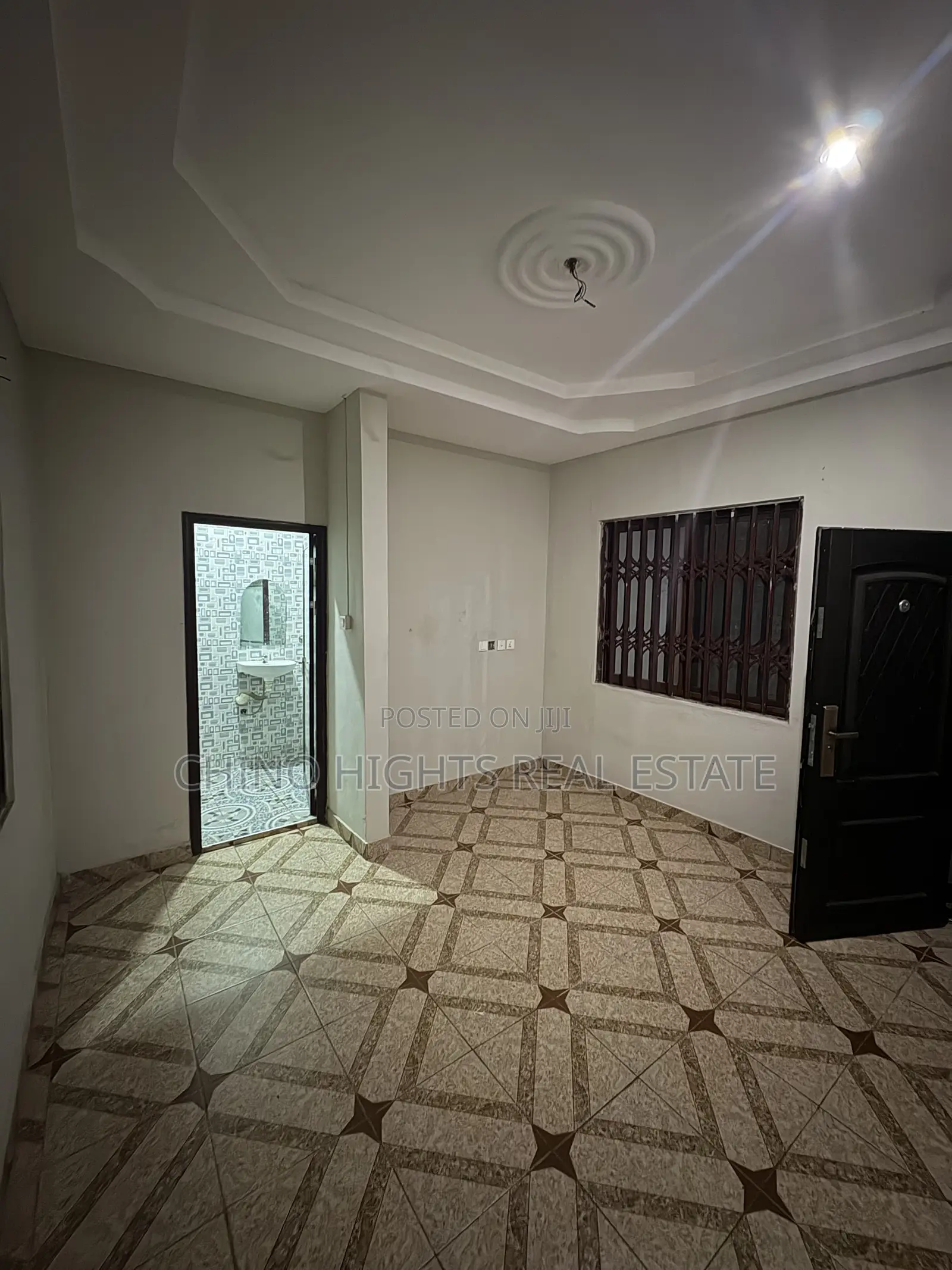 1bdrm Apartment in Us, Tema Metropolitan for rent