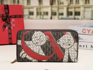 Ch Elegant Embossed Zipper Wallet / Purse