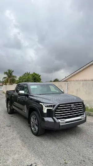 New Toyota Tundra Capstone CrewMax 4WD SB w/5.5' Bed (Hybrid) 2025 Gray