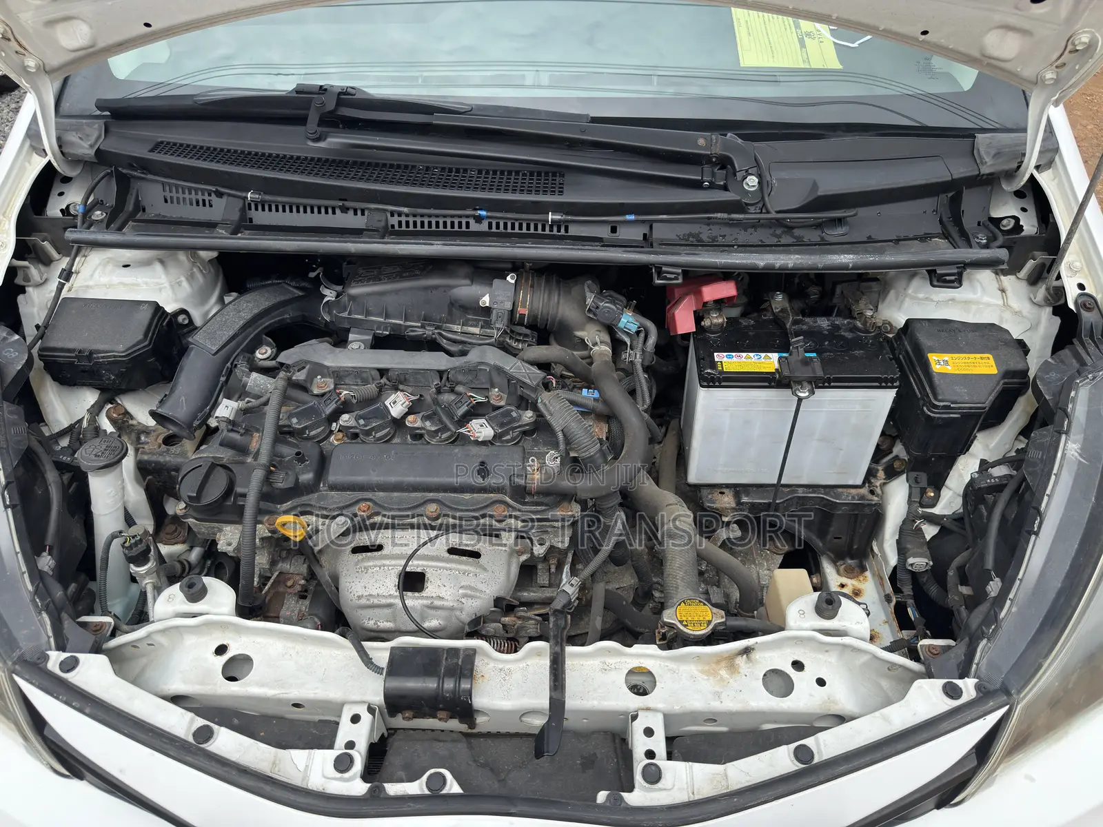 Toyota Vitz 1.5 FWD 5dr 2015 White