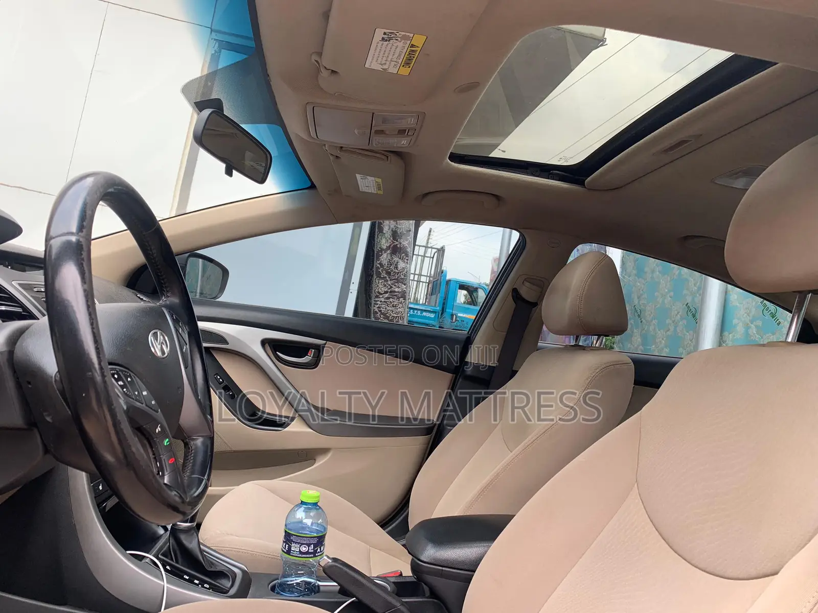 Hyundai Elantra Limited Sedan FWD (1.8L 4cyl 6A) 2016 Black