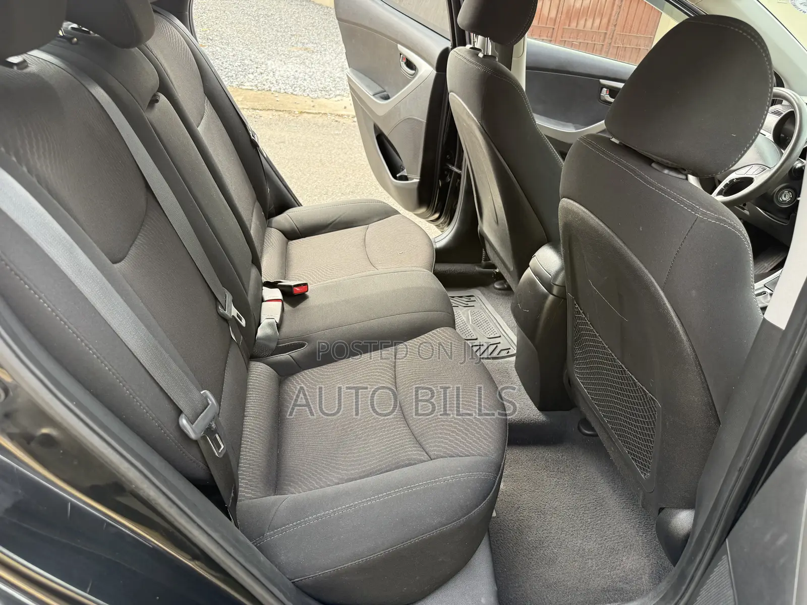 Hyundai Elantra SE Sedan FWD (1.8L 4cyl 6M) 2016 Black