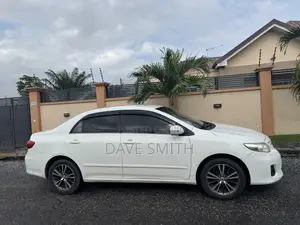 Toyota Corolla Altis 2012 White