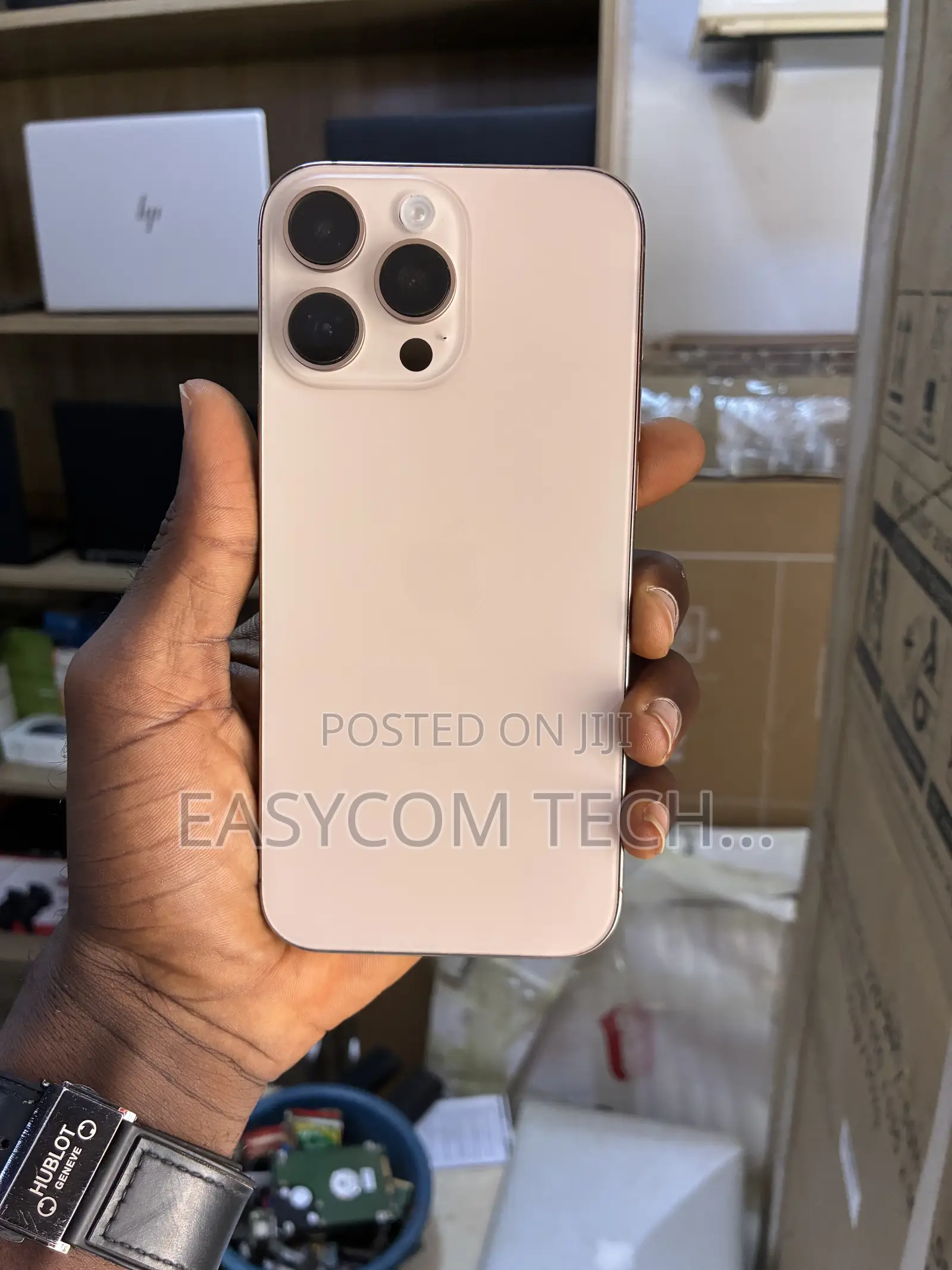 Apple iPhone 16 Pro Max 256 GB Gold