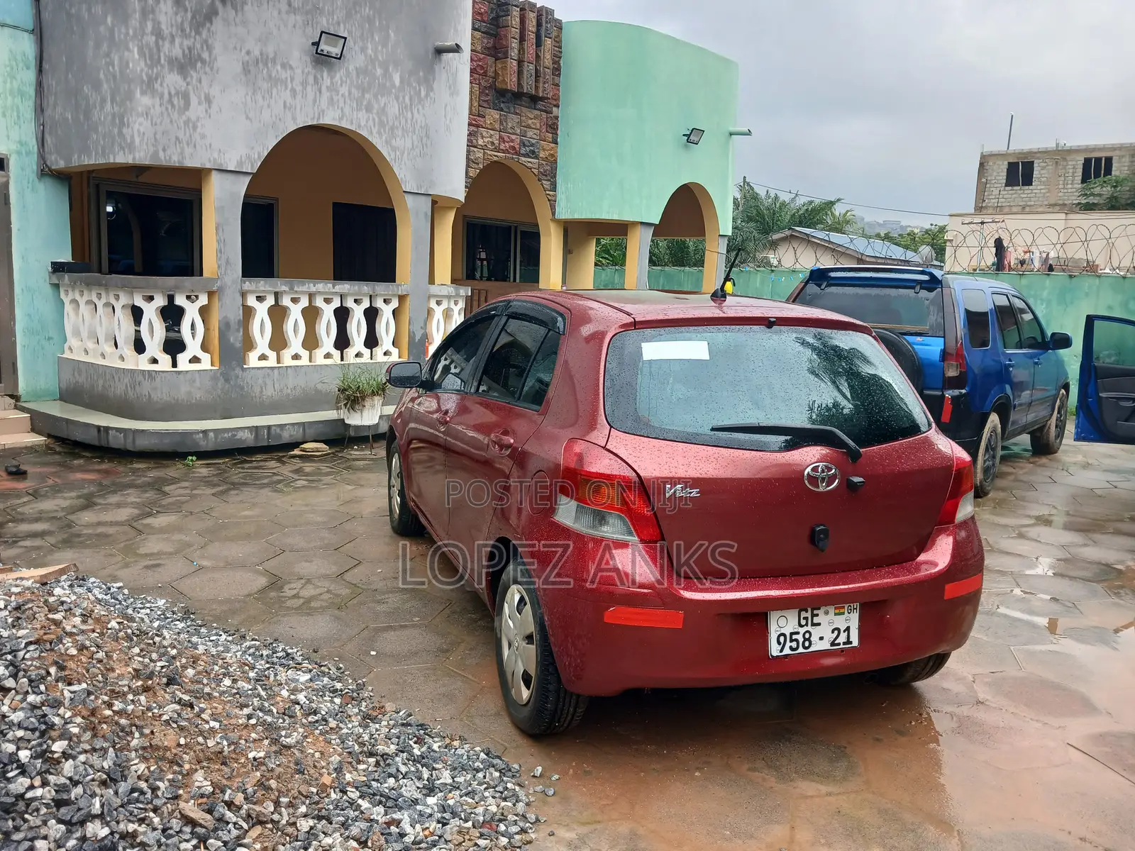 Toyota Vitz 2010
