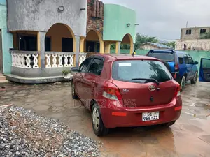 Toyota Vitz 2010