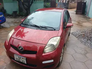 Toyota Vitz 2010