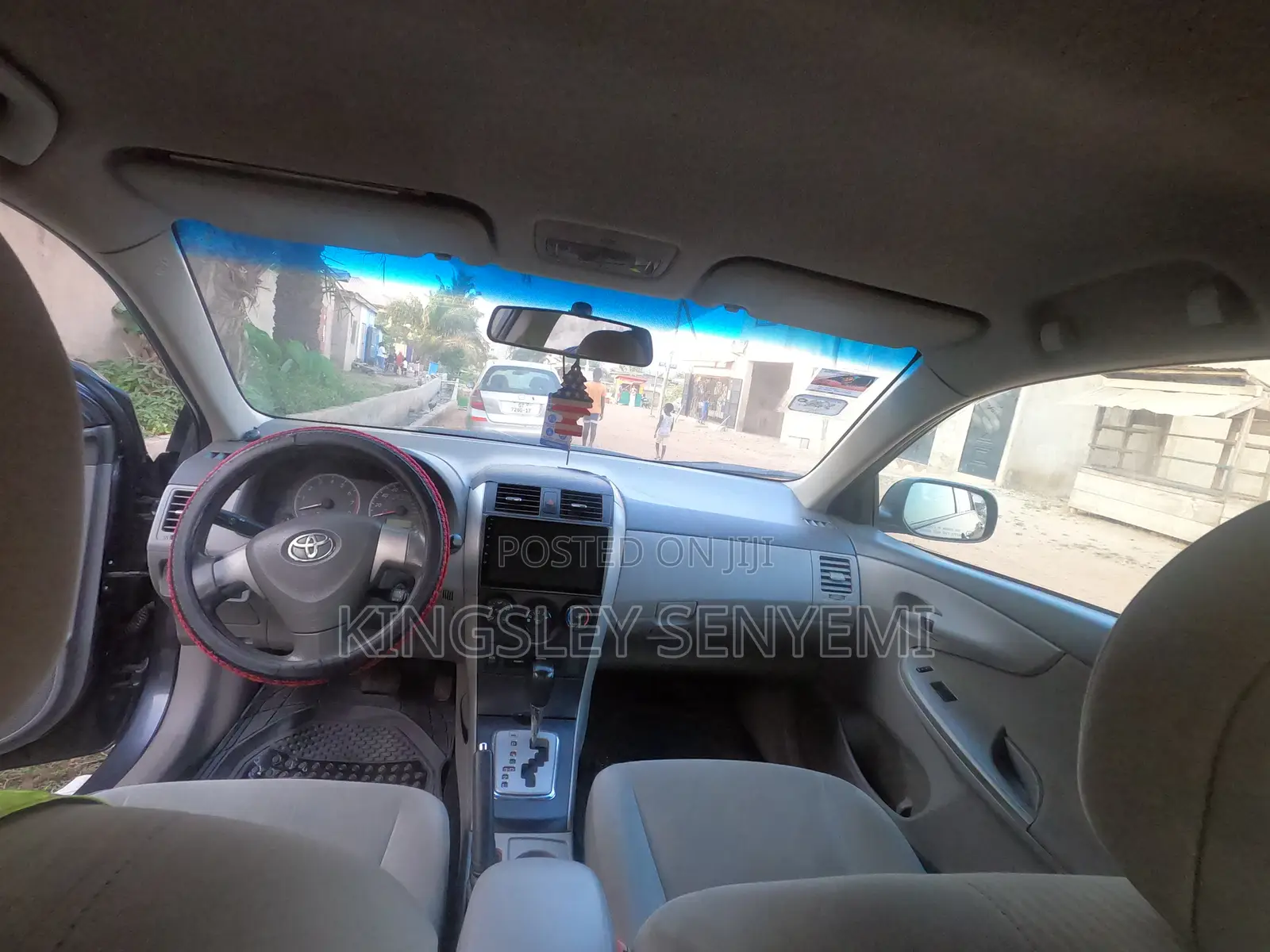 Toyota Corolla LE 4dr Sedan (1.8L 4cyl 4A) 2010 Gray