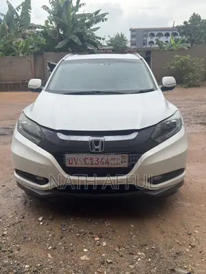 Honda Vezel 1.5 Hybrid 4WD 2014 White