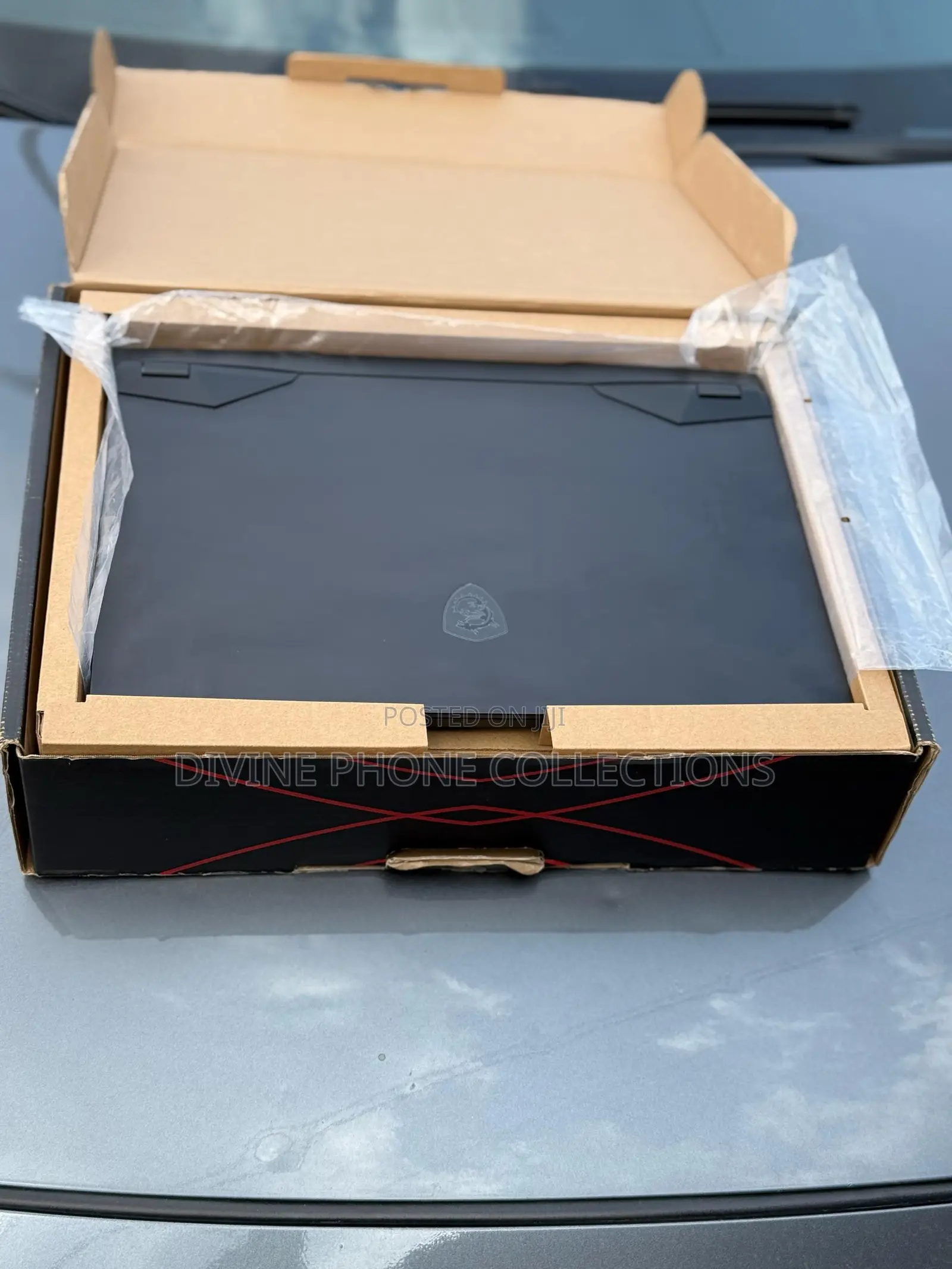 New Laptop MSI Vector GP68 HX 13V 32GB Intel Core i9 SSD 1T