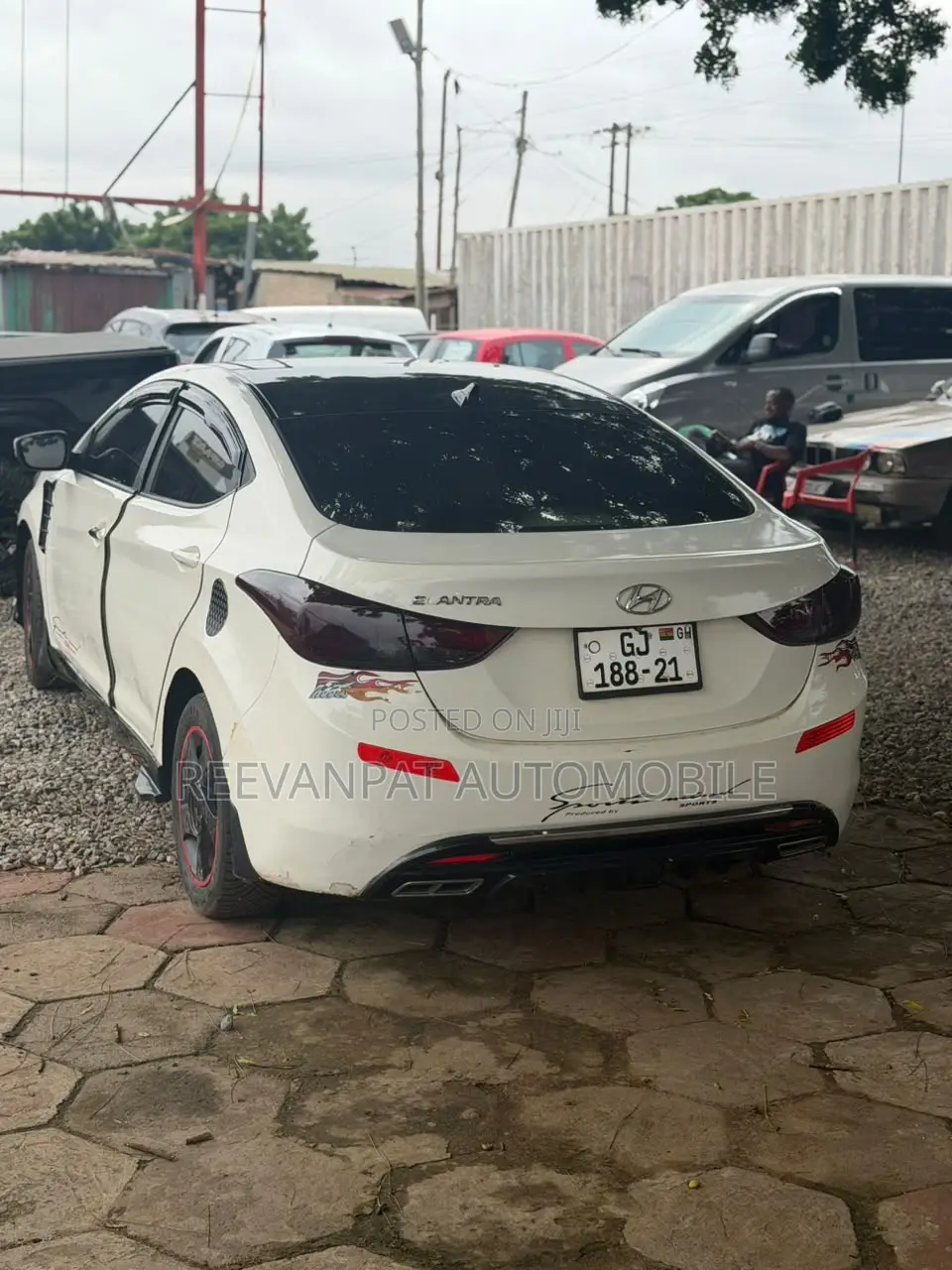 Hyundai Elantra 2013 White