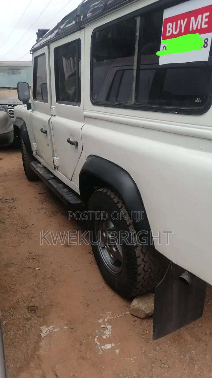Land Rover Defender 1987 White
