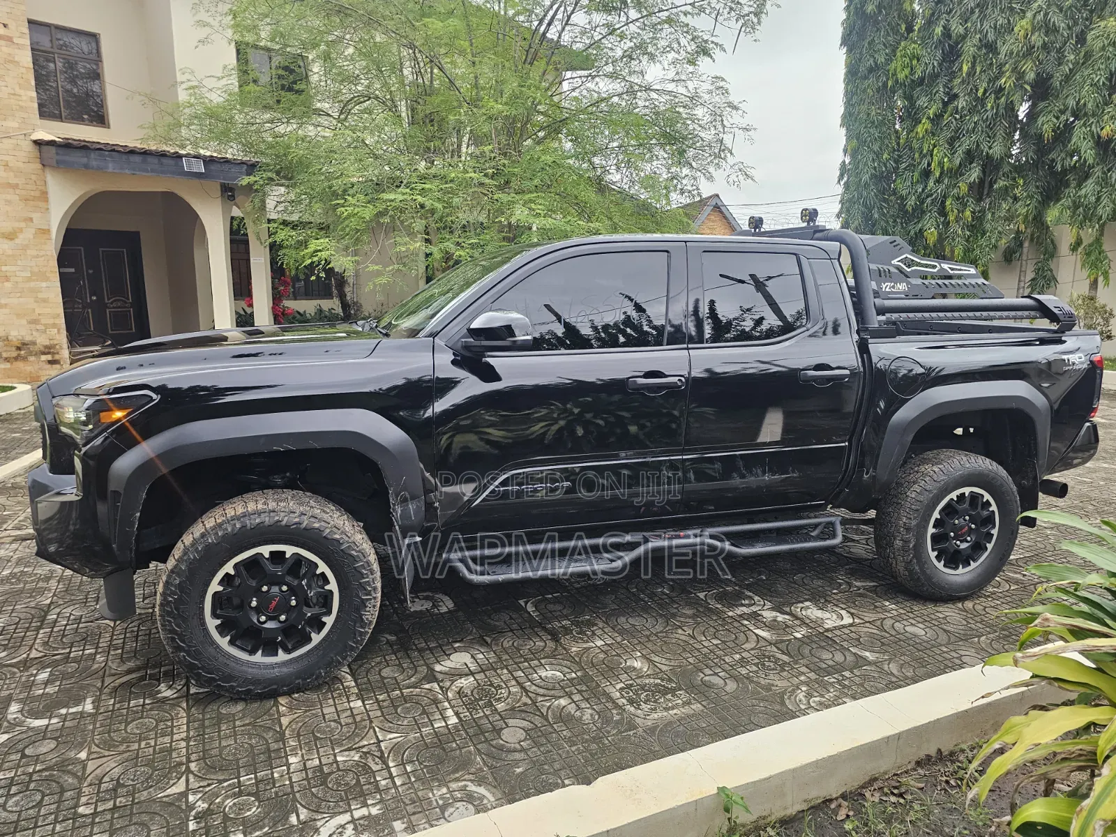 Toyota Tacoma 2025 Black