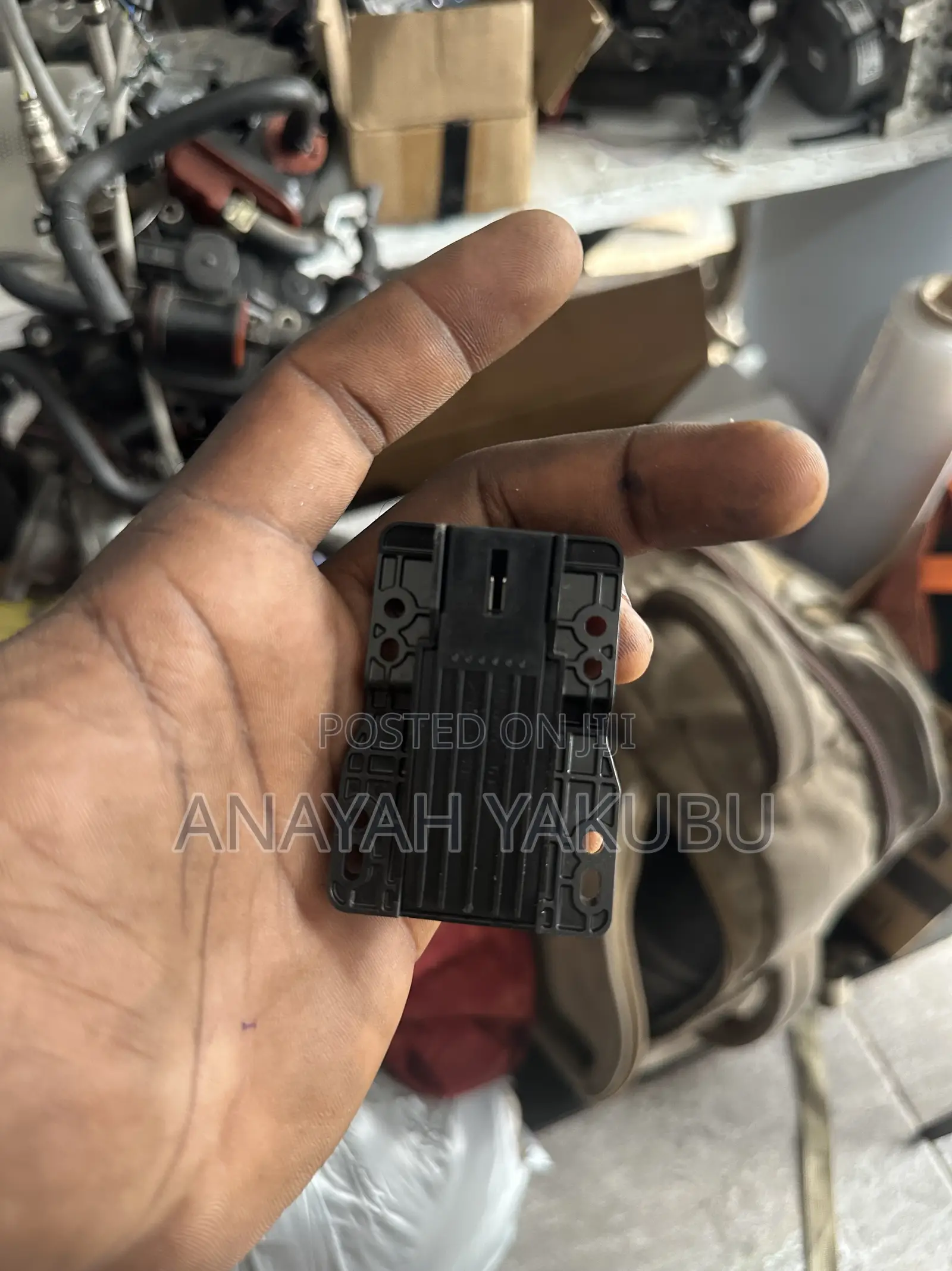 2022-25 Honda Civic Boot Switch