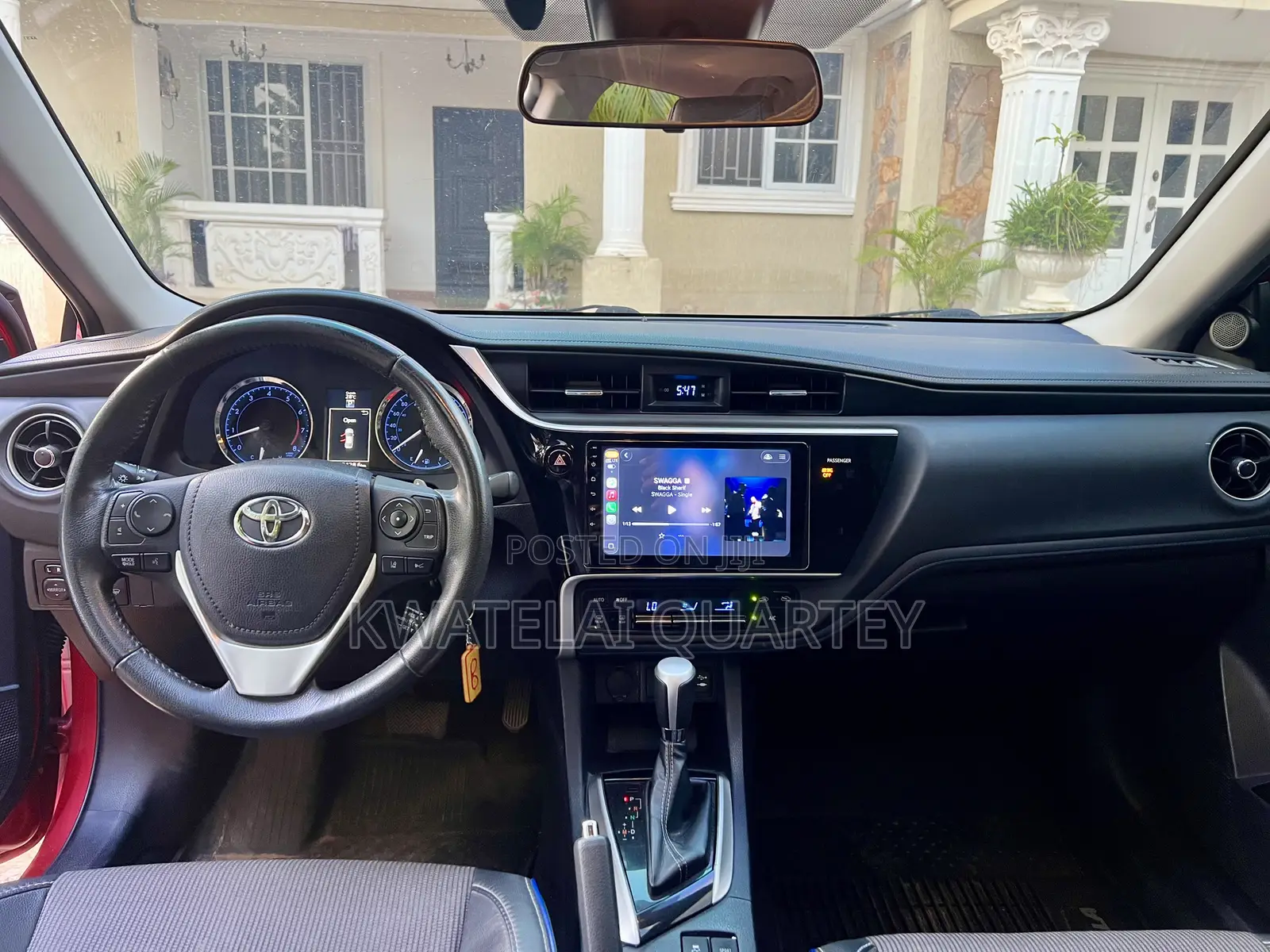 Toyota Corolla SE (1.8L 4cyl 2A) 2018 Red