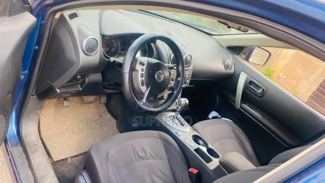 Nissan Rogue SV 2012 Blue