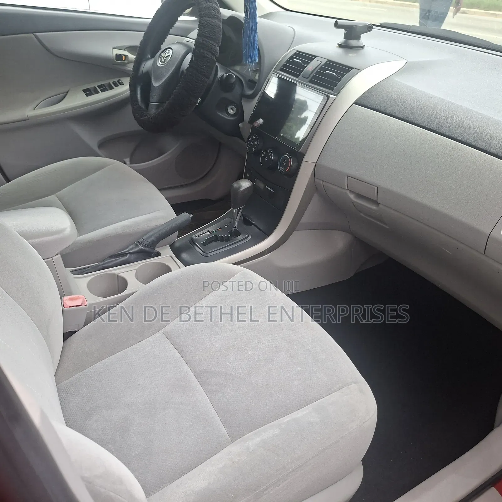 Toyota Corolla 2011 Red