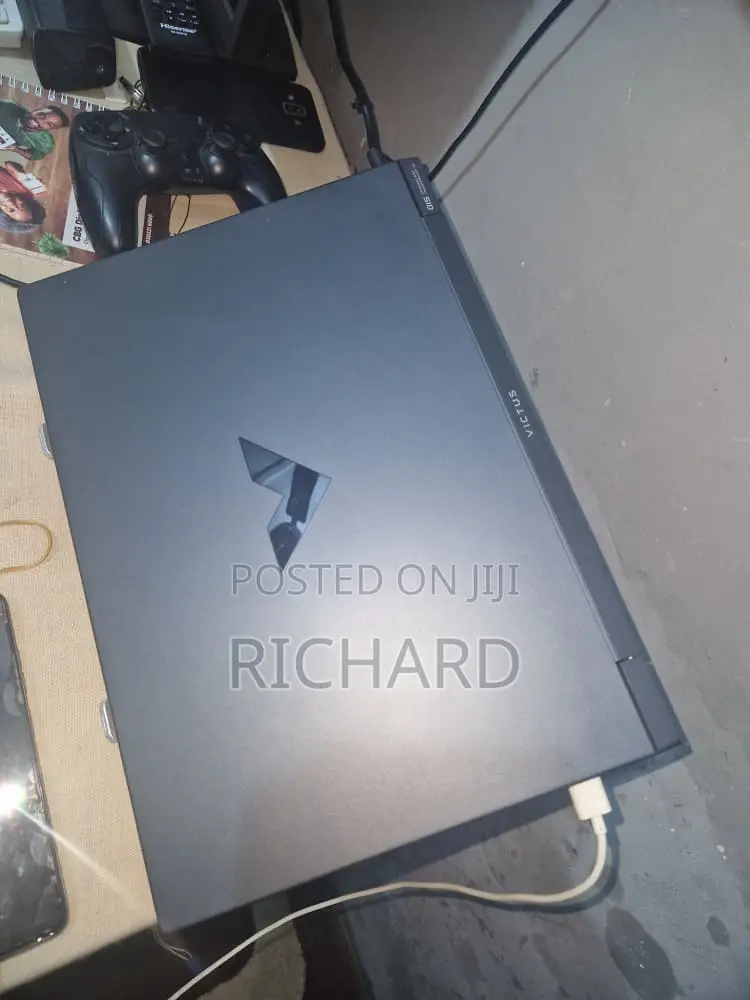 Laptop HP Victus 15 16GB AMD Ryzen 5 SSD 512GB
