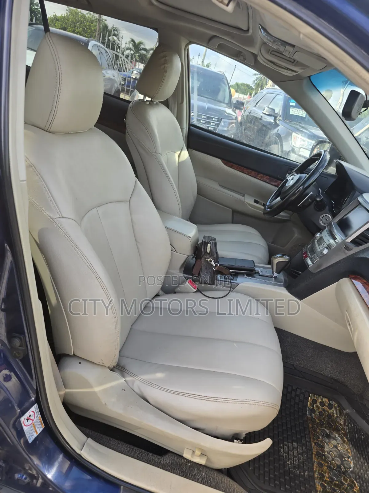 Subaru Outback 2011 Blue