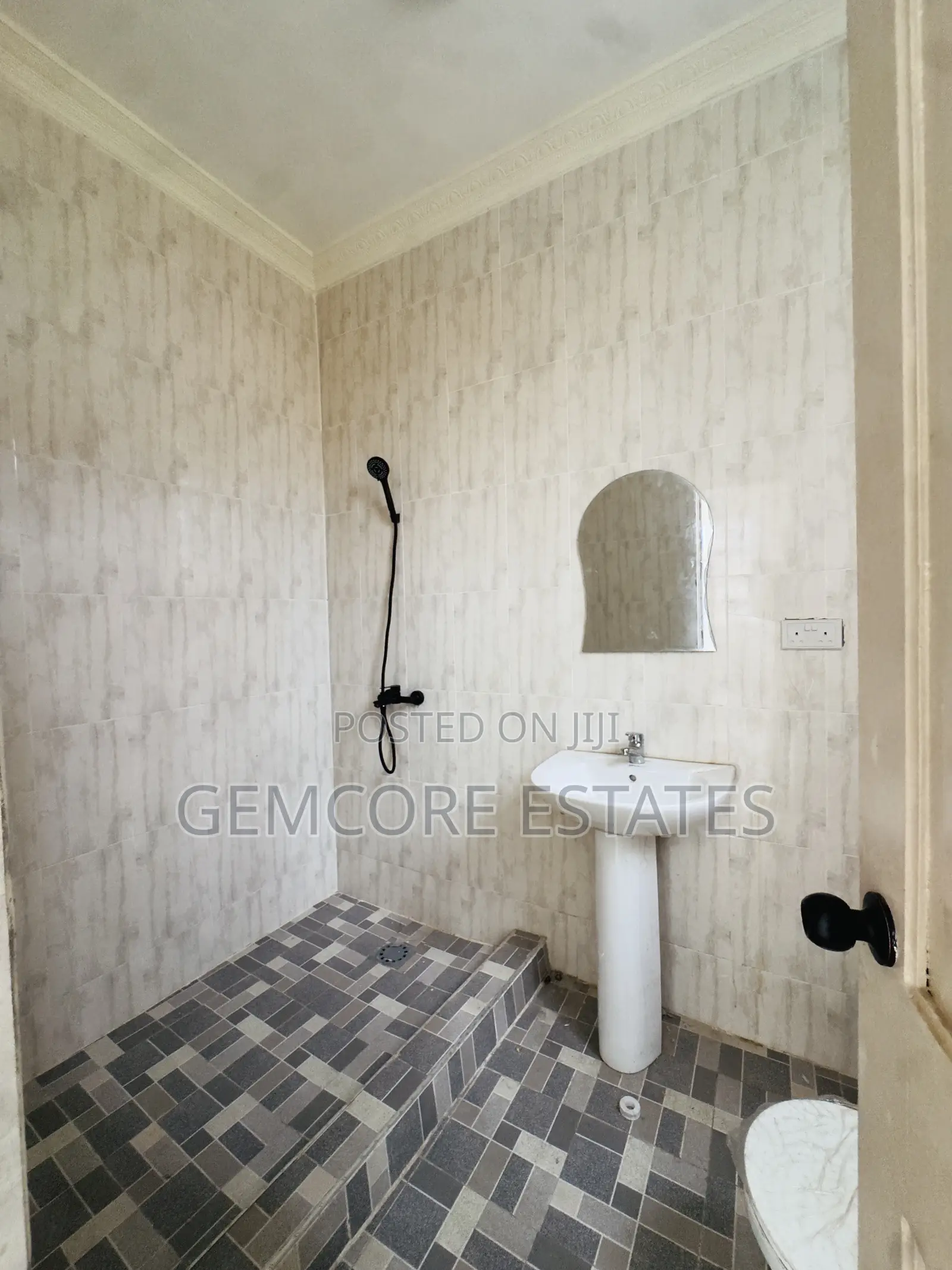 2bdrm Apartment in East Legon Hills, Ashaley Botwe for rent
