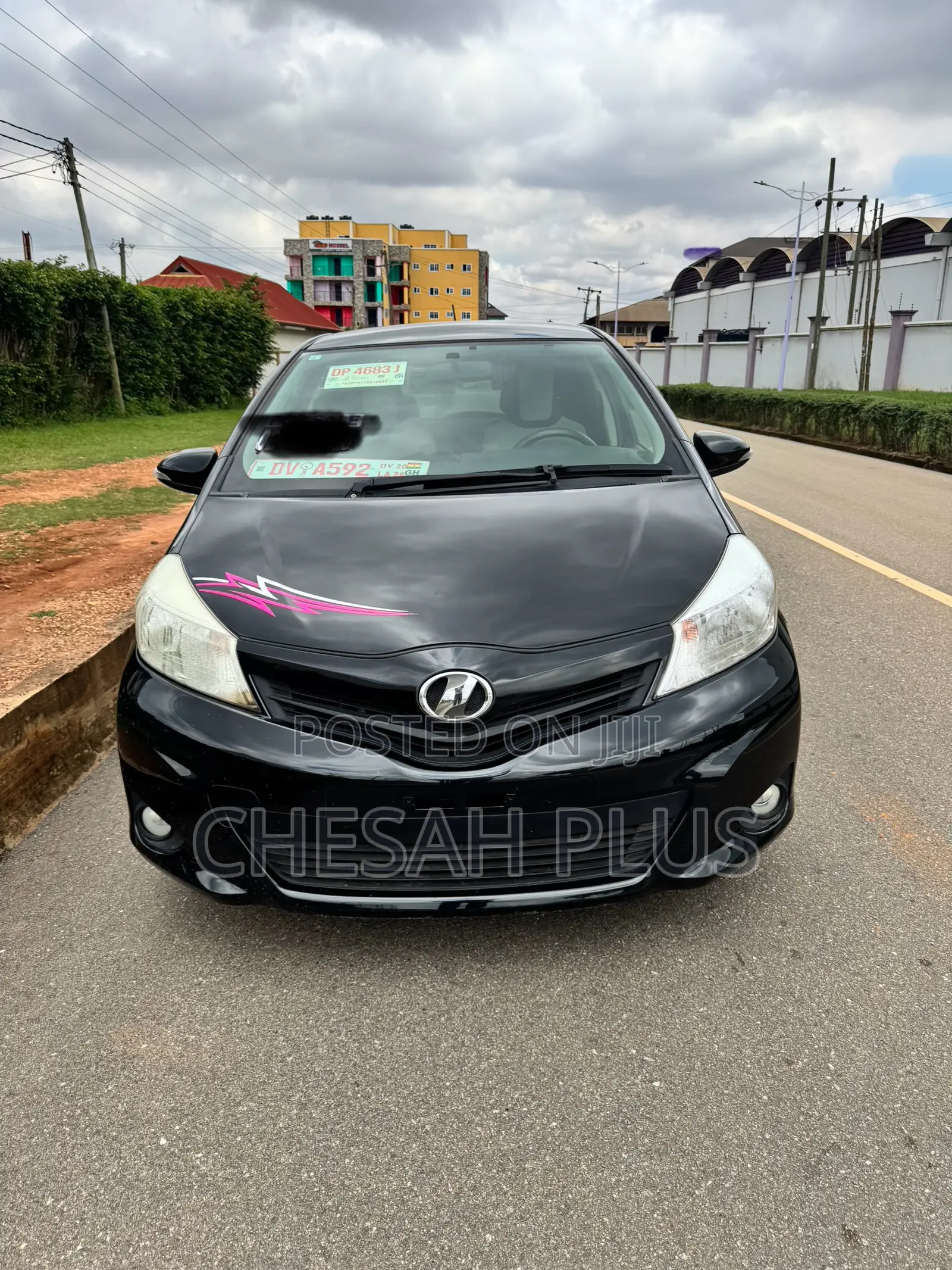 Toyota Vitz 2011 Black