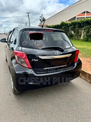 Toyota Vitz 2011 Black
