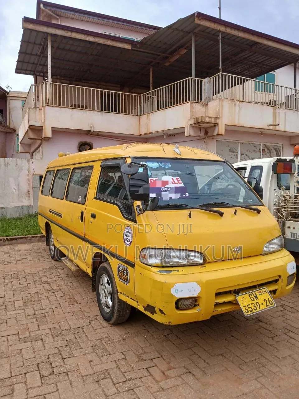 Hyundai H-100 2004 Yellow