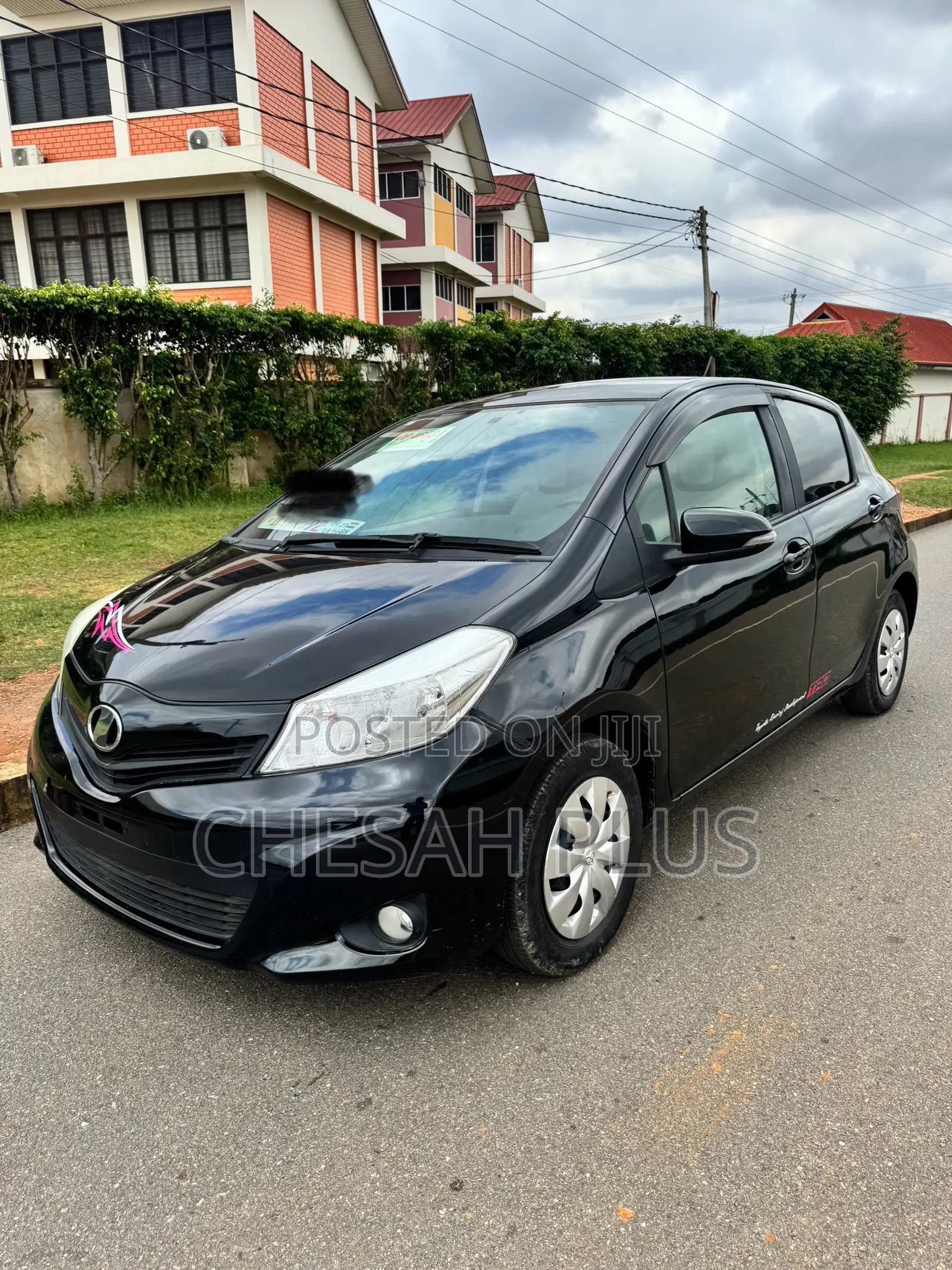 Toyota Vitz 2011 Black