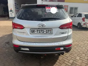 Hyundai Santa Fe 2015 Silver